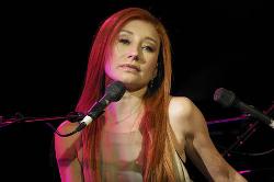 A99928_Tori_Amos.JPG