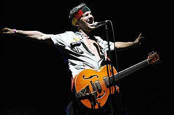 manuchao.jpg